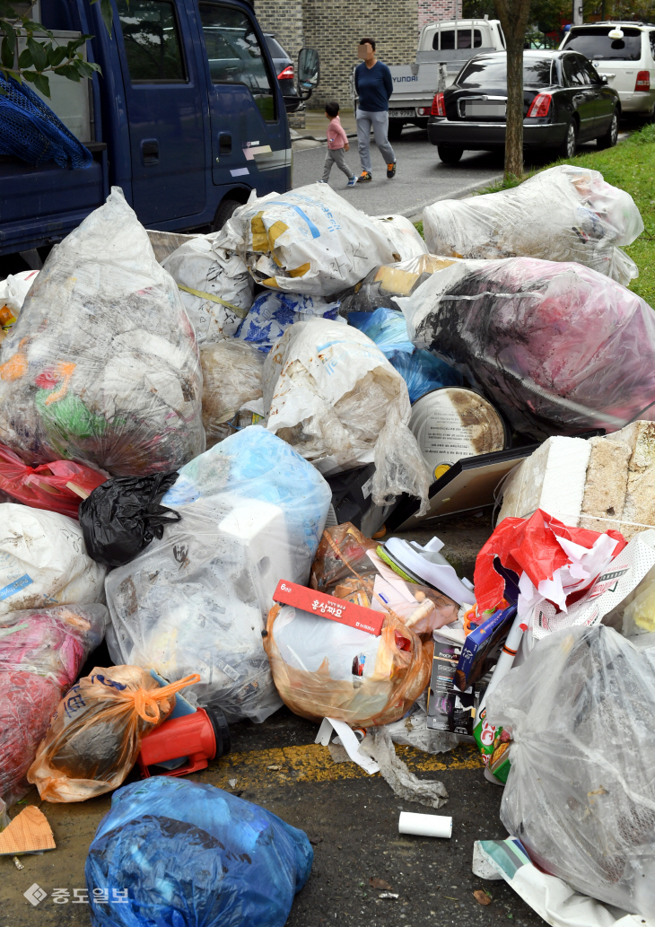 20171007-생활쓰레기 가득