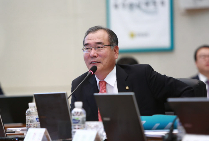 의원님 사진 1