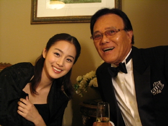 2004110209343972473_1