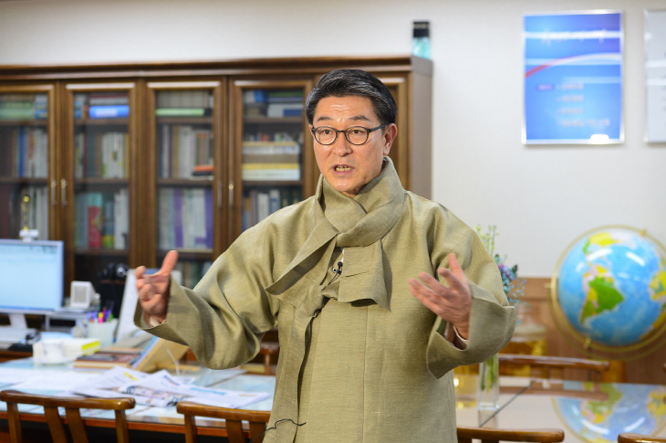 영주   2-장욱현 영주시장 한복사진