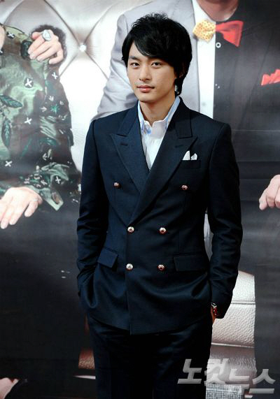 20180121233320182252_0_400_571