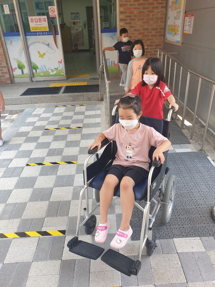 교동초등학교 이미지
