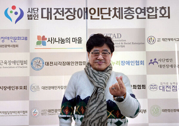 바라봄 이미지