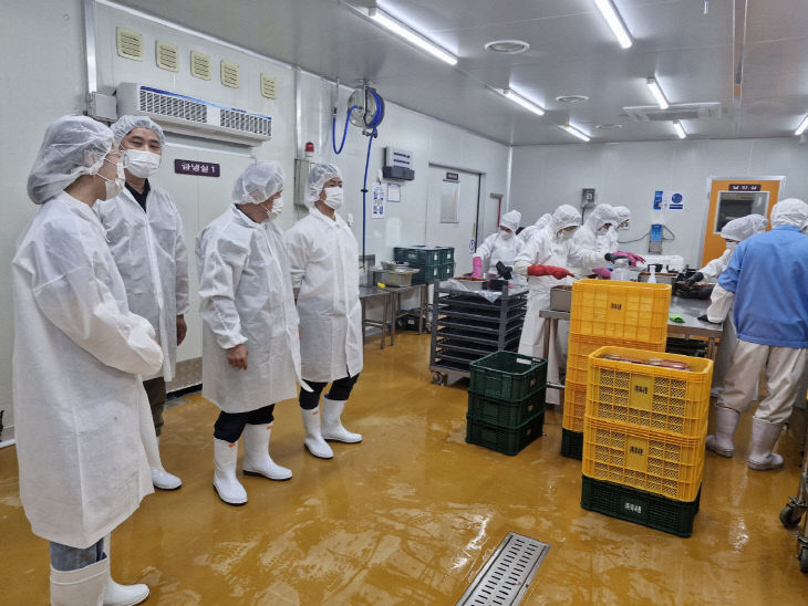 부안군, 수산물 제조·가공업체 현장 방문 - 뉴스 썸네일 이미지