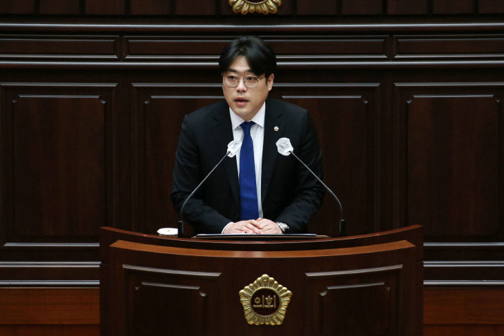 반선호 시의원 "부산 <b>고용</b>률 '착시효과', 질적 개선 시급" 부산시 질타