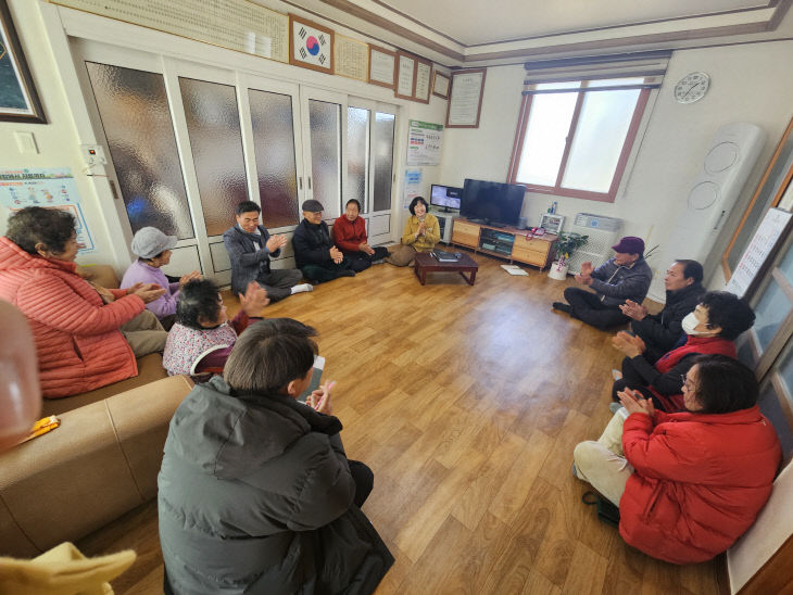 유정현 고창 심원면장, 마을 경로당 주민 소통 좌담회 - 뉴스 썸네일 이미지