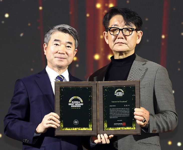 더블팝 아티스트 김중식 작가, 대한민국 베스트브랜드어워즈 현대미술... - 뉴스 썸네일 이미지