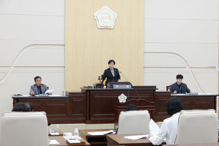 대전 동구의회 제295회 정례회 돌입...지역 현안 집중 - 뉴스 썸네일 이미지